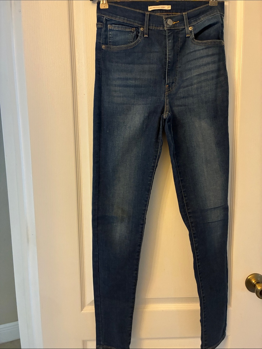 Levi’s Women’s Dark Blue Stretch Skinny Jeans